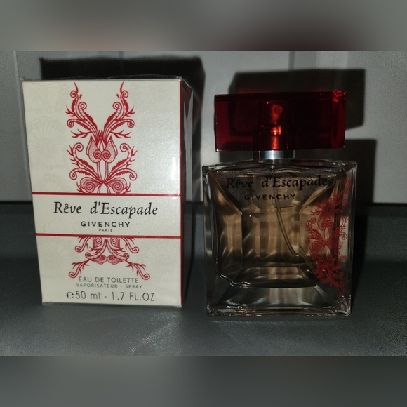 Reve d'Escapade by Givenchy Eau De Toilette Spray / EDT; 50ml / 1.7 fl oz - Picture 4 of 8
